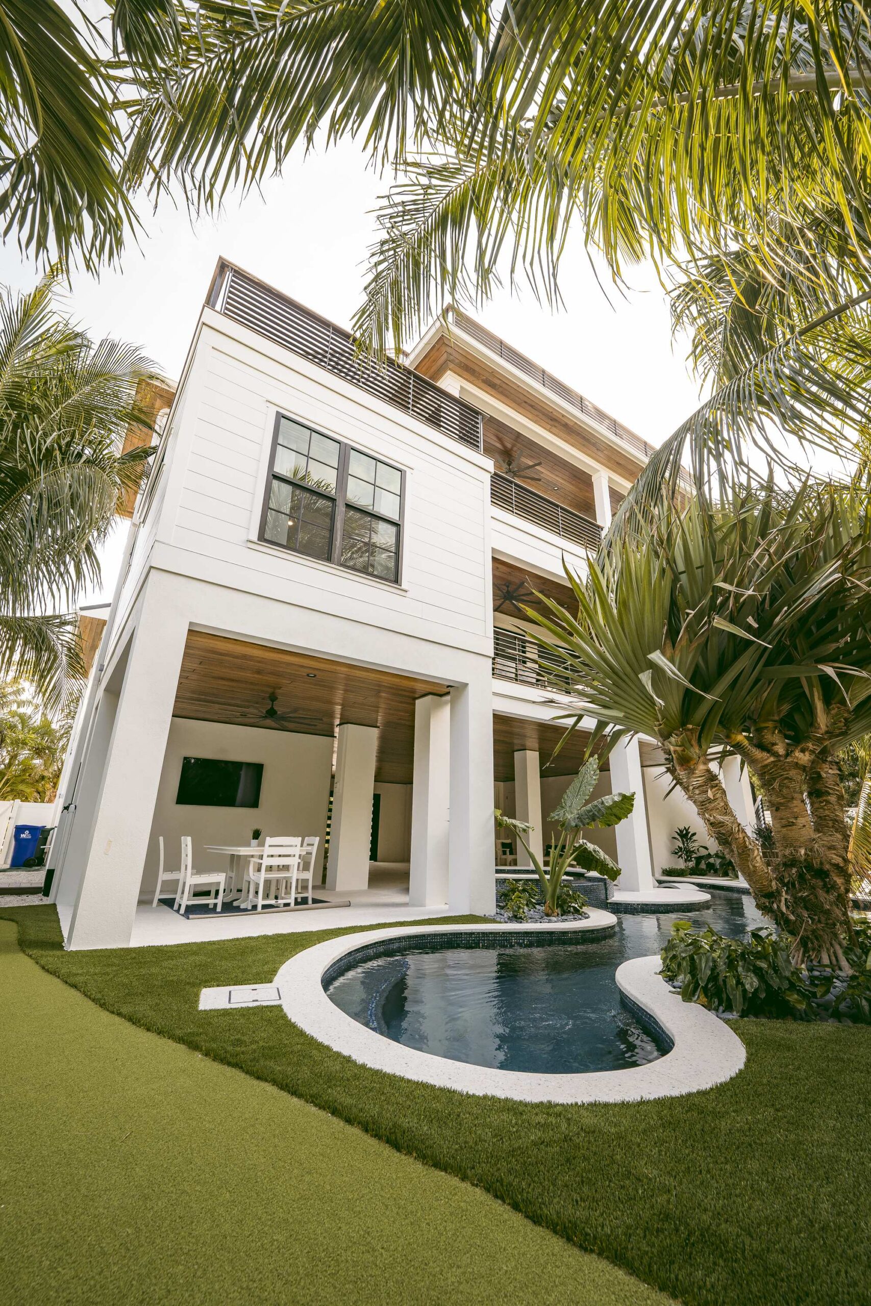 214 Coconut Ave
