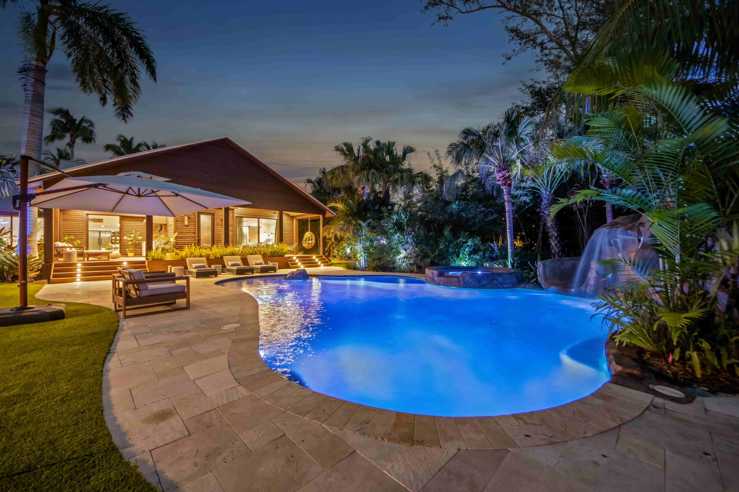 624 Dream Island Rd