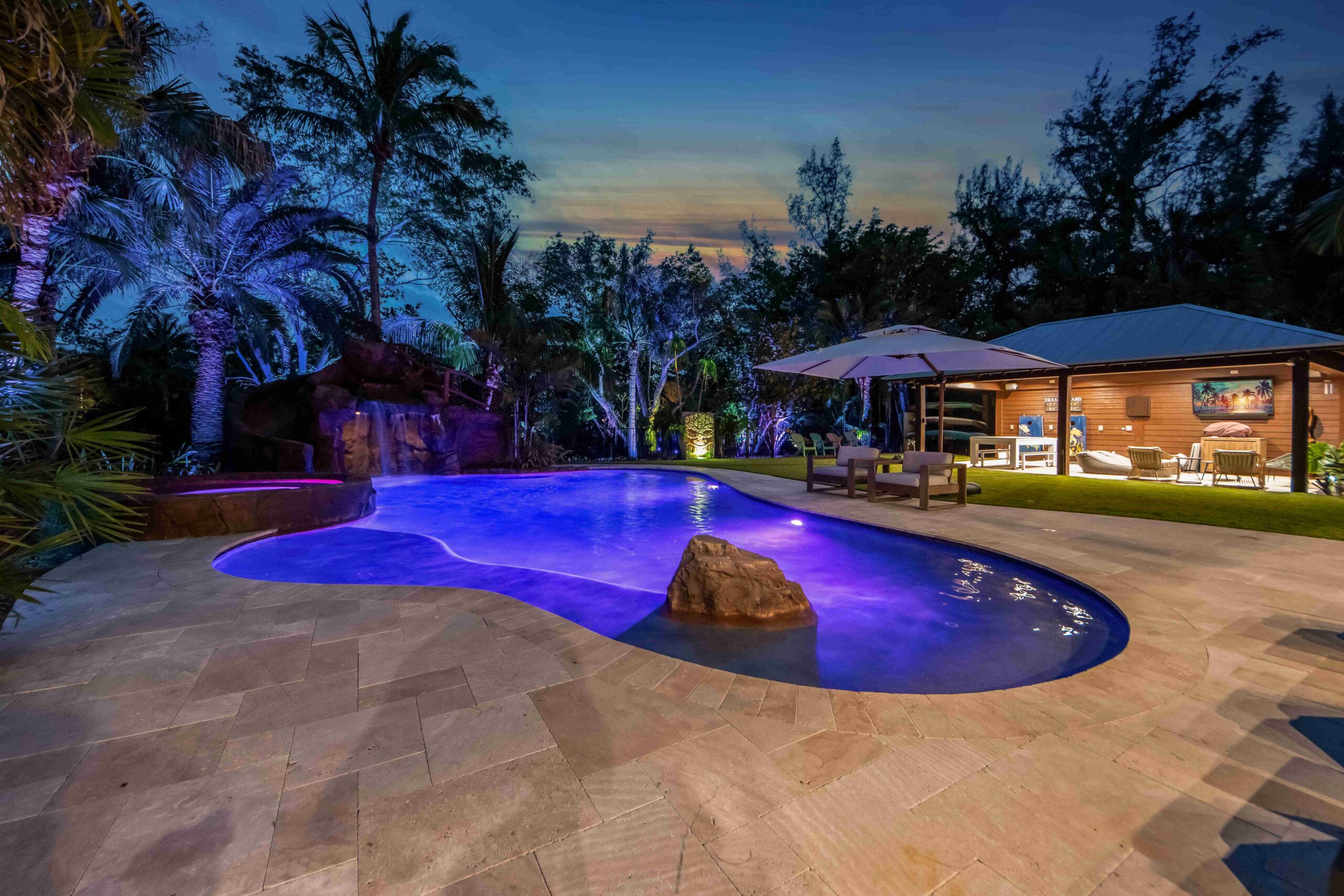 624 Dream Island Rd