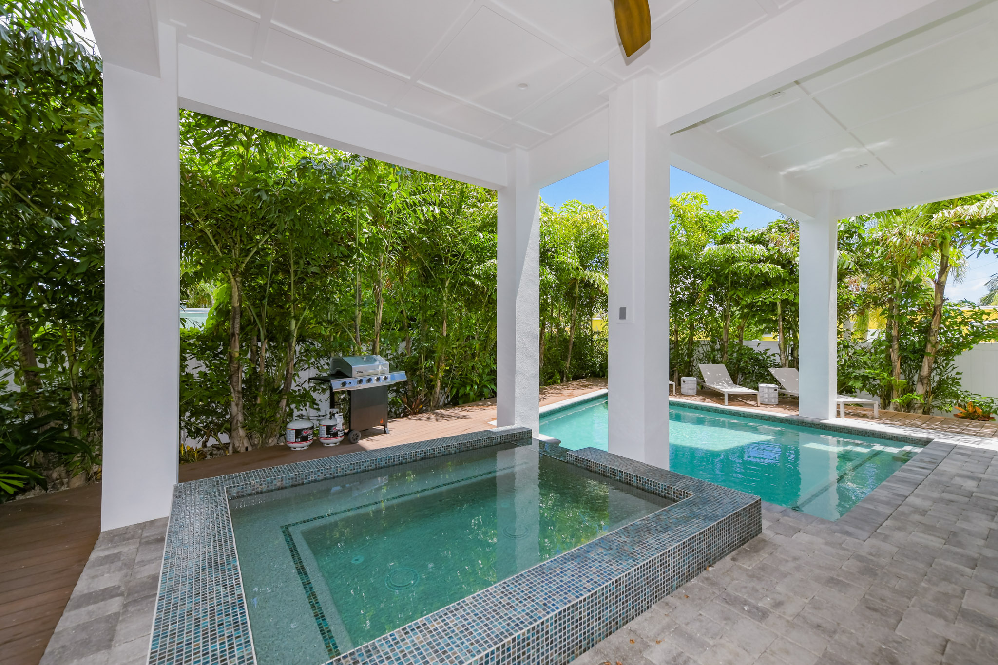 1105 Gulf Drive