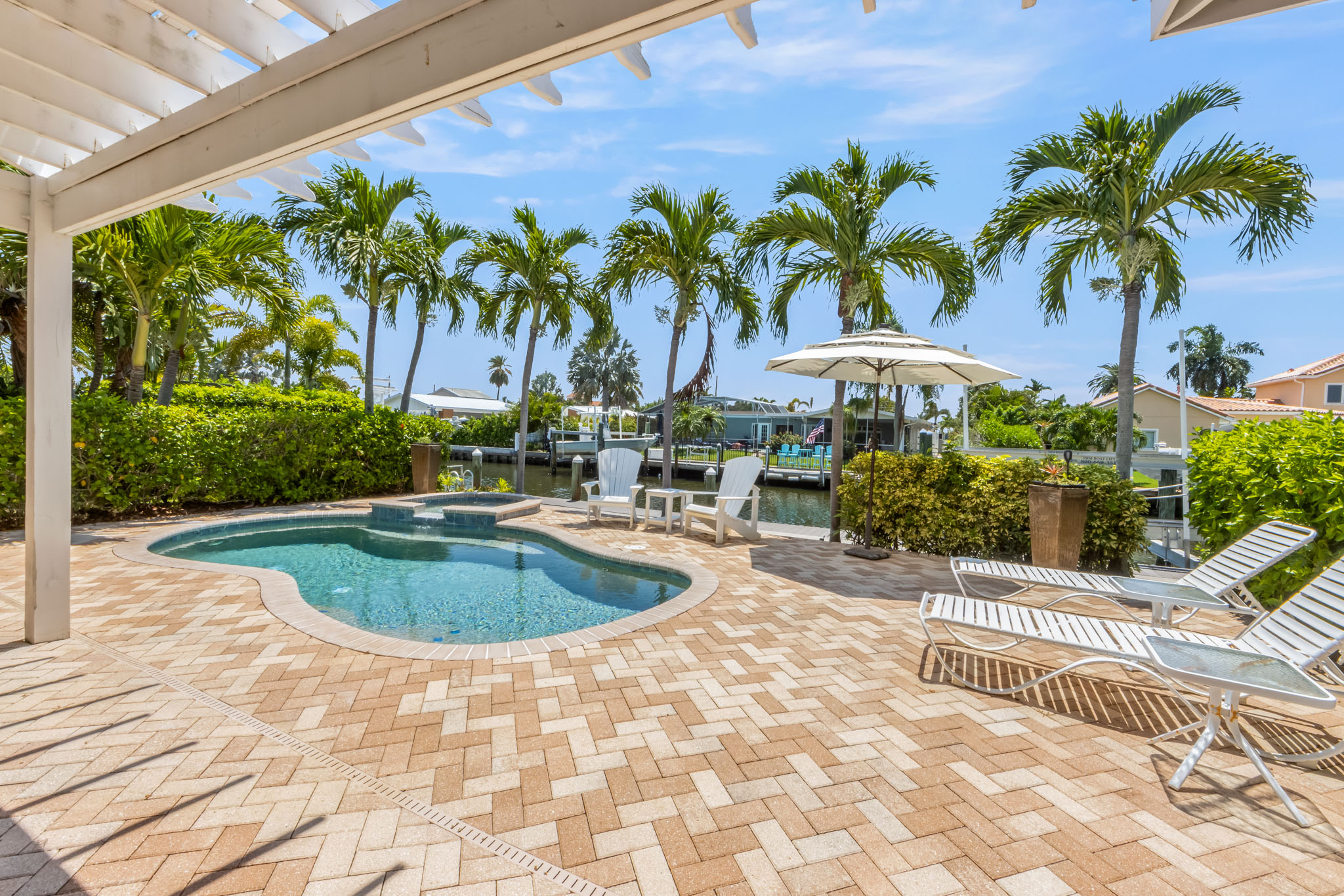 5409 Plaza De Las Palmas