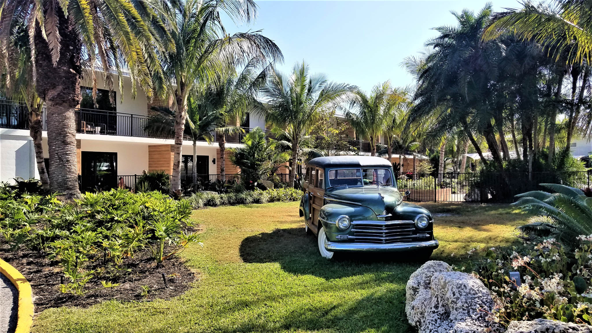 6900 Gulf Drive – Bali Hai Hotel