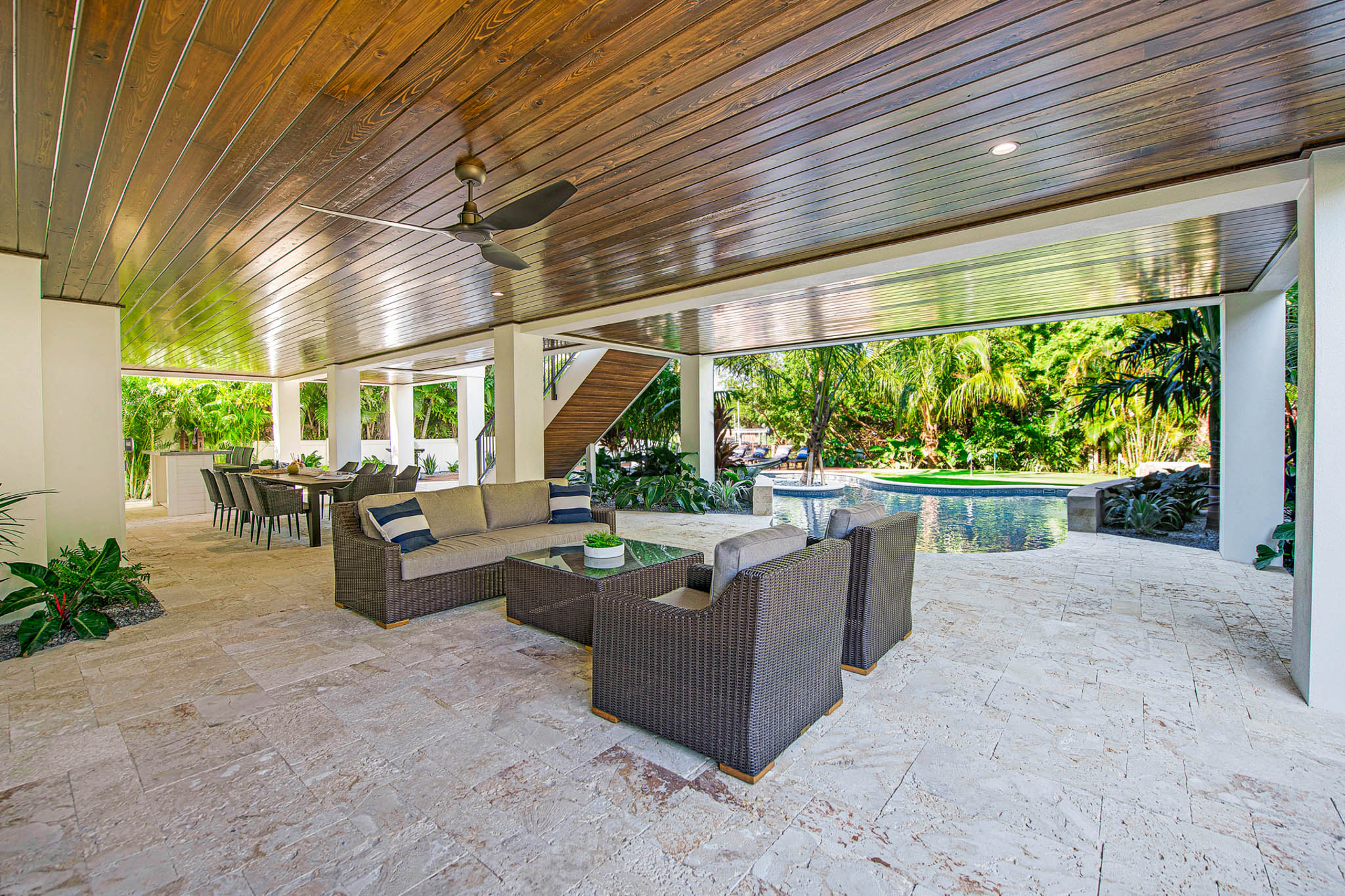 9403 Gulf  Drive