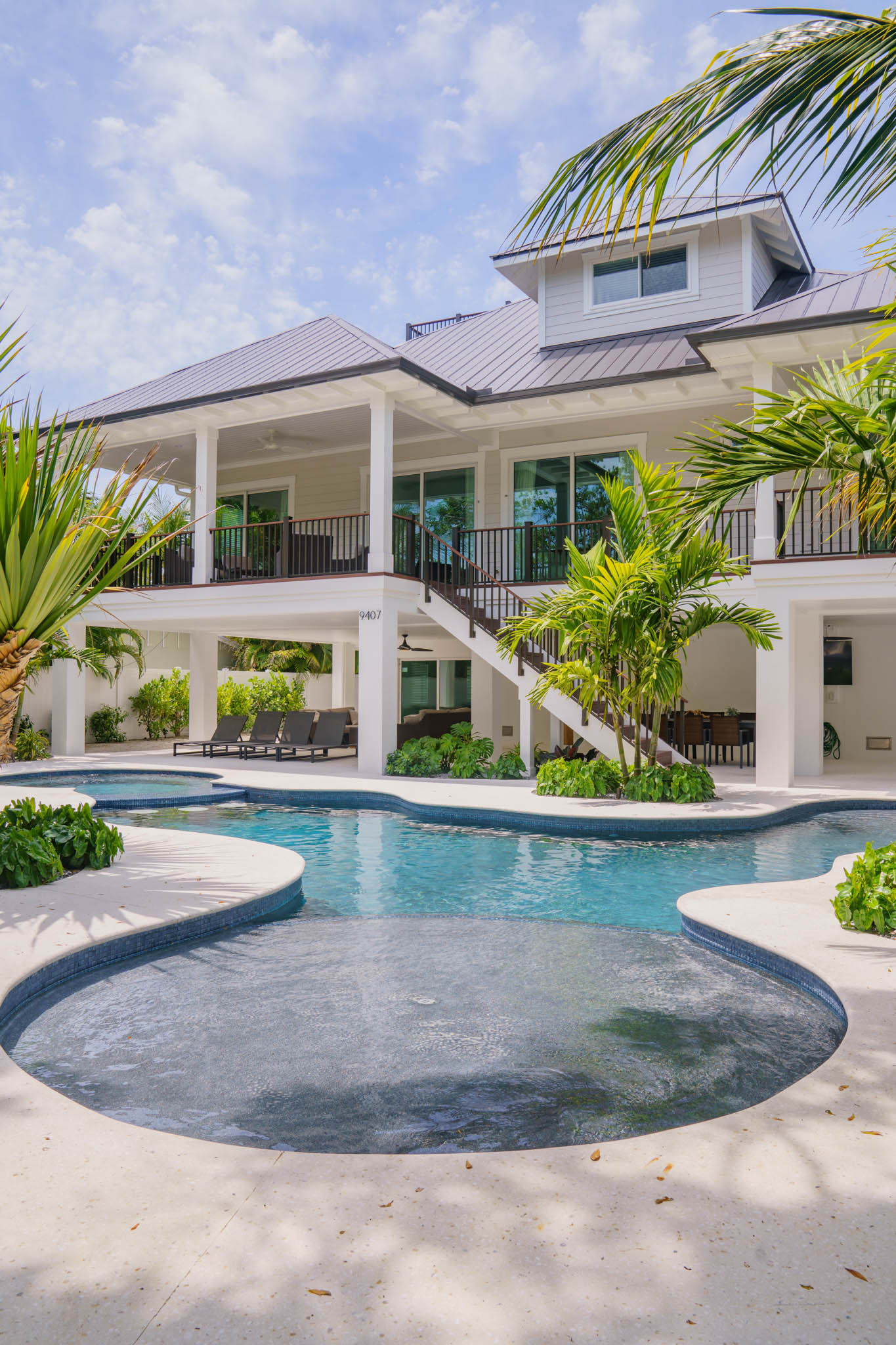 9407 Gulf Drive