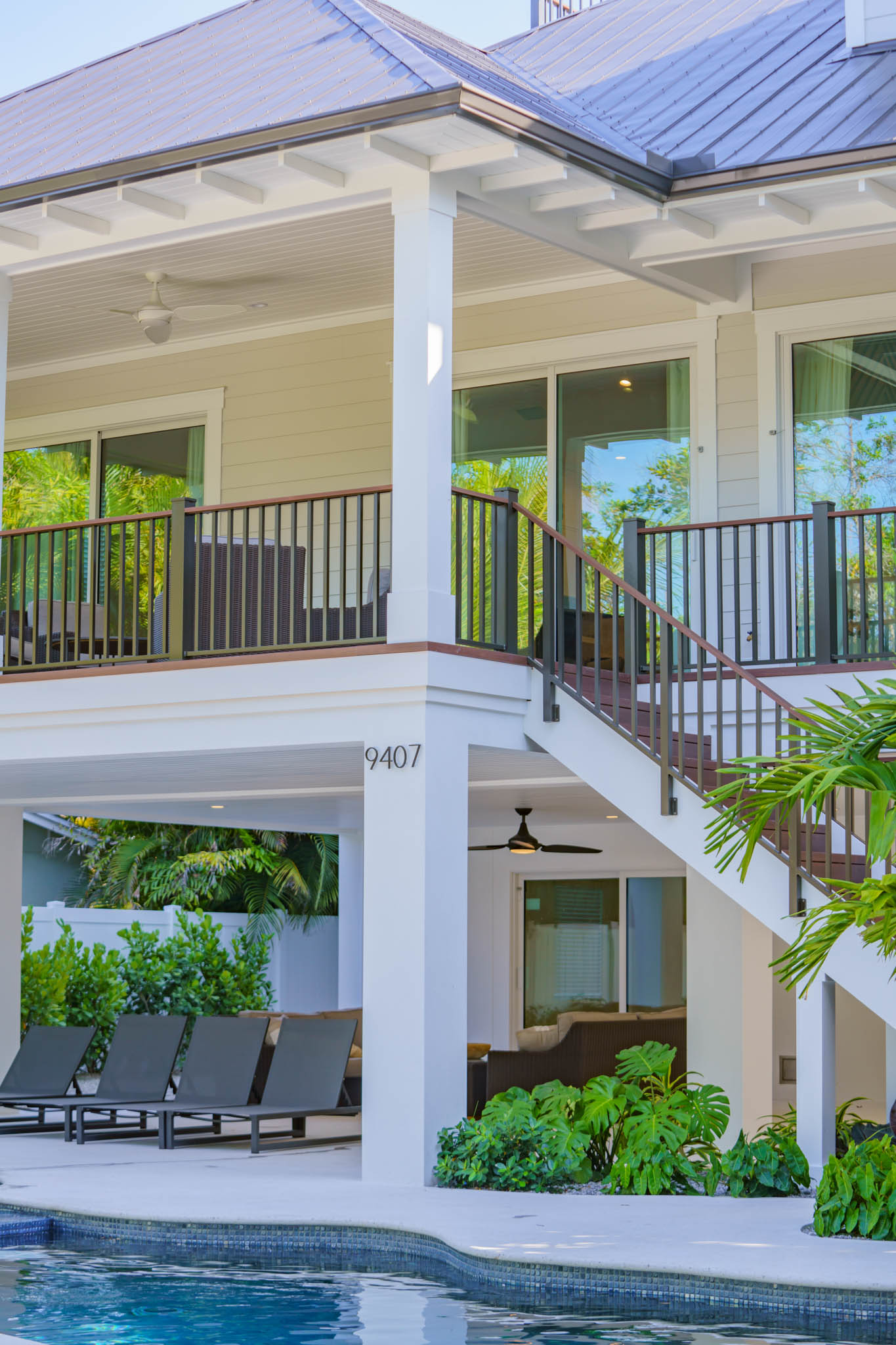 9407 Gulf Drive